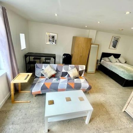 Cambridge City Centre Studio, Sleeps 3 Екстер'єр фото